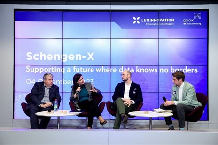 Panel discussion about digital sovereignty at the Schengen-X event